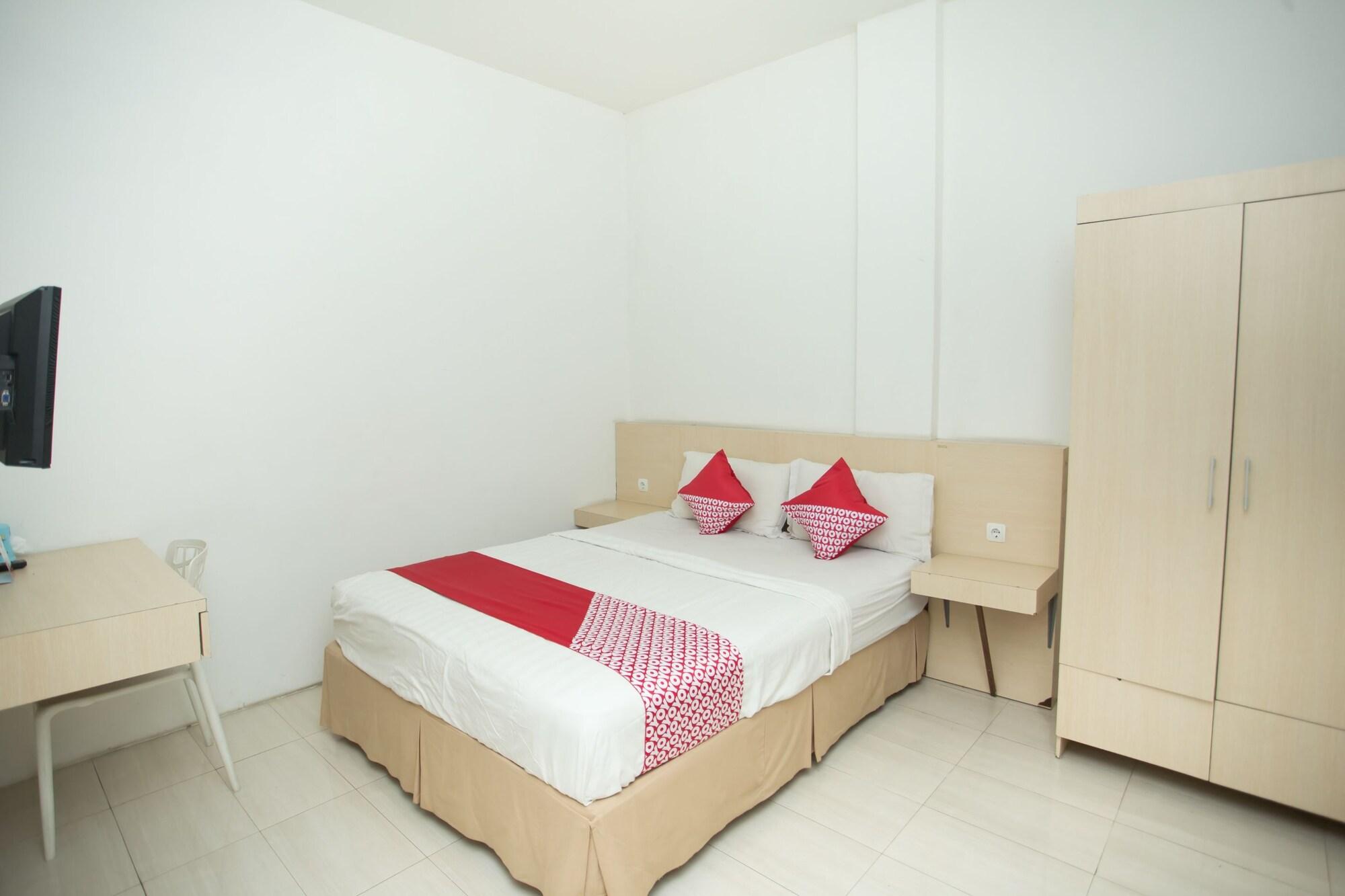Oyo 850 Lapan Lapan Hotel Banjarmasin  Bagian luar foto
