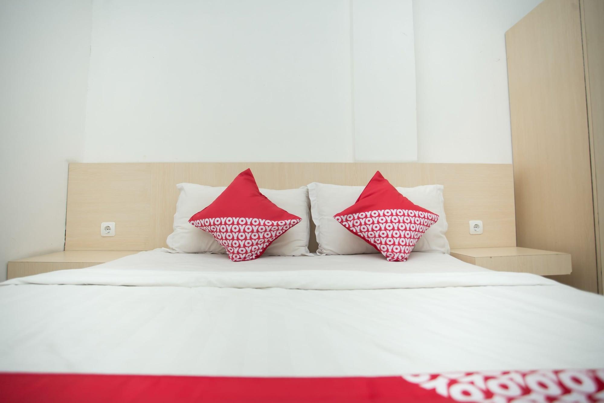 Oyo 850 Lapan Lapan Hotel Banjarmasin  Bagian luar foto